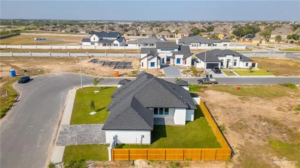 $460,000 | 2529 Vanderbilt Avenue, McAllen, TX 78504