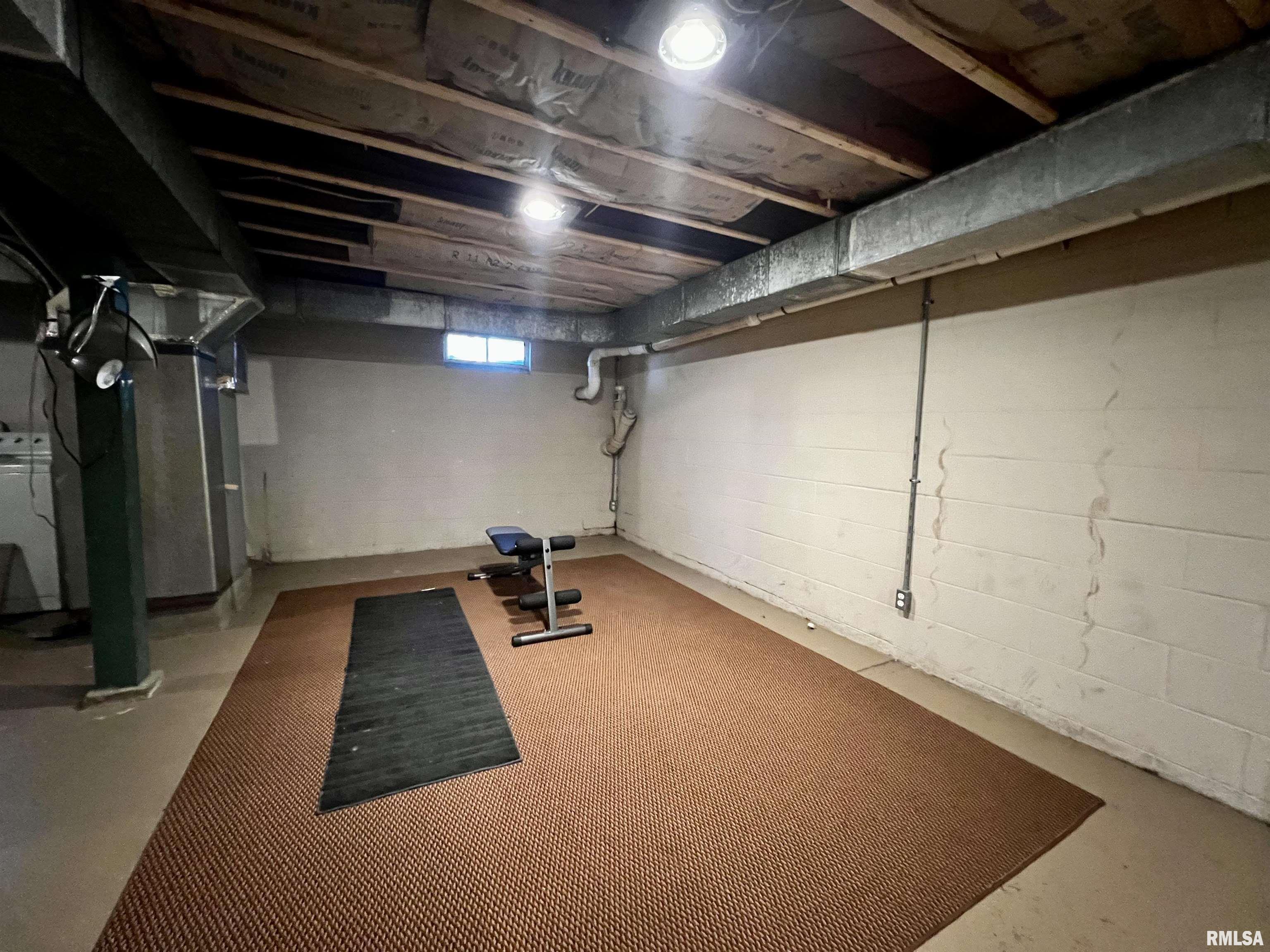 12202 North 1050th Road Macomb, IL 61455 - Photo 17 of 29 Gallery Image 17