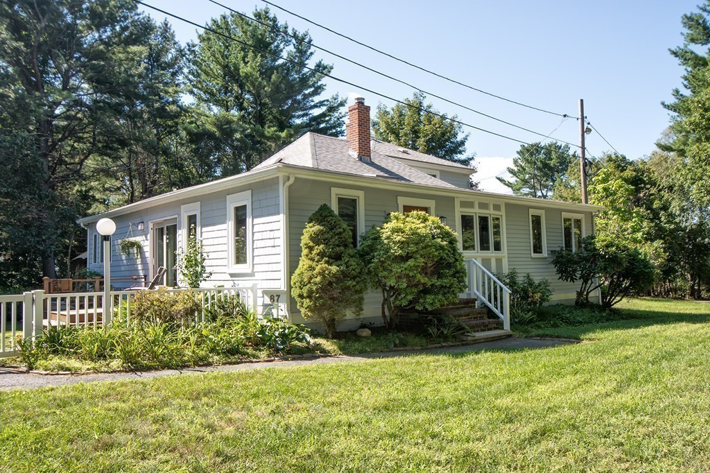 87 Jefferson Road Marshfield, MA 02050 - Photo 3 of 28 Gallery Image 3