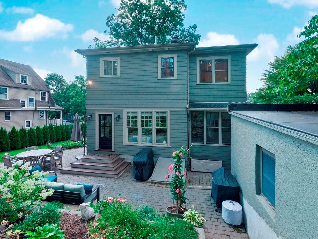 92 Oxford Road Newton, MA 02459 - Photo 32 of 42 Gallery Image 32
