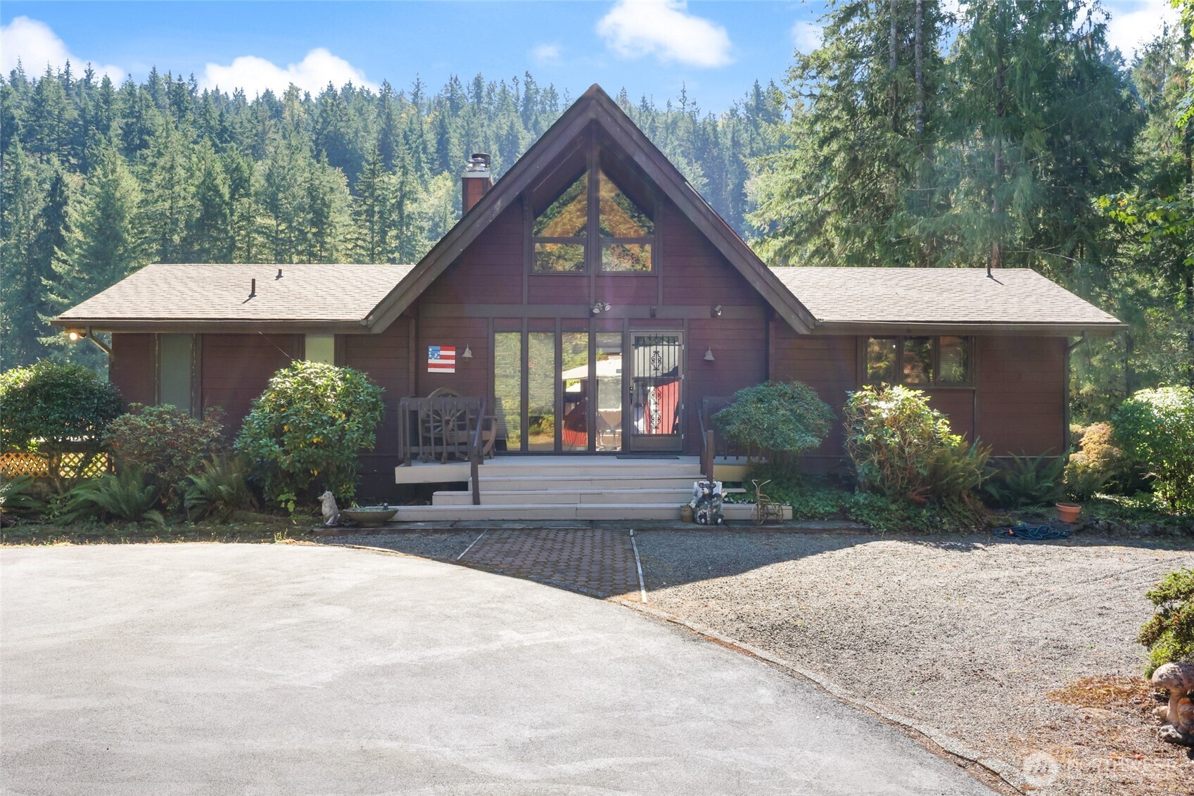 2484 Spencer Road Salkum, WA 98582 - Photo 9 of 36 a front view of a house with yard