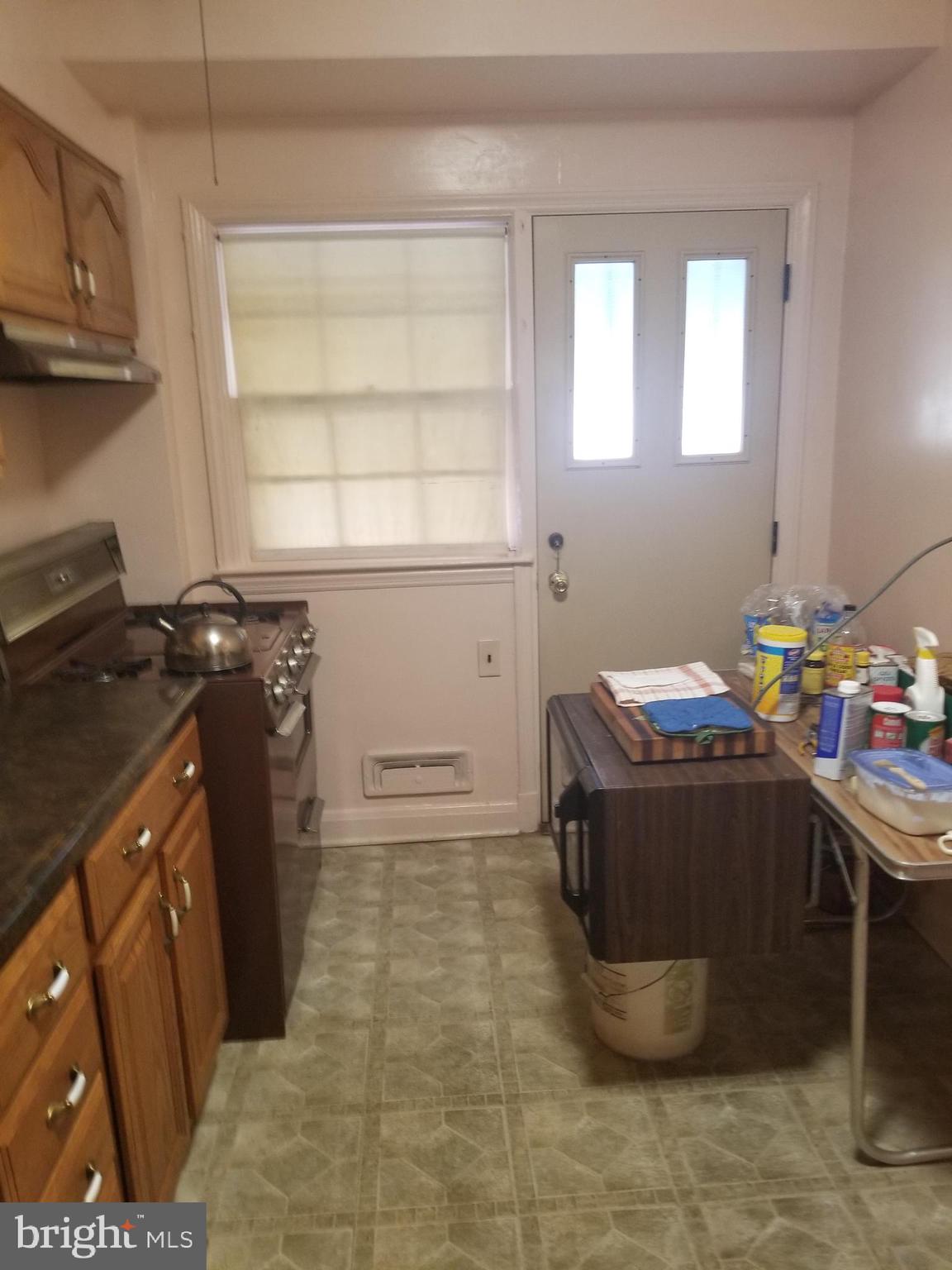 1674 Burnwood Road Baltimore, MD 21239 - Photo 8 of 38