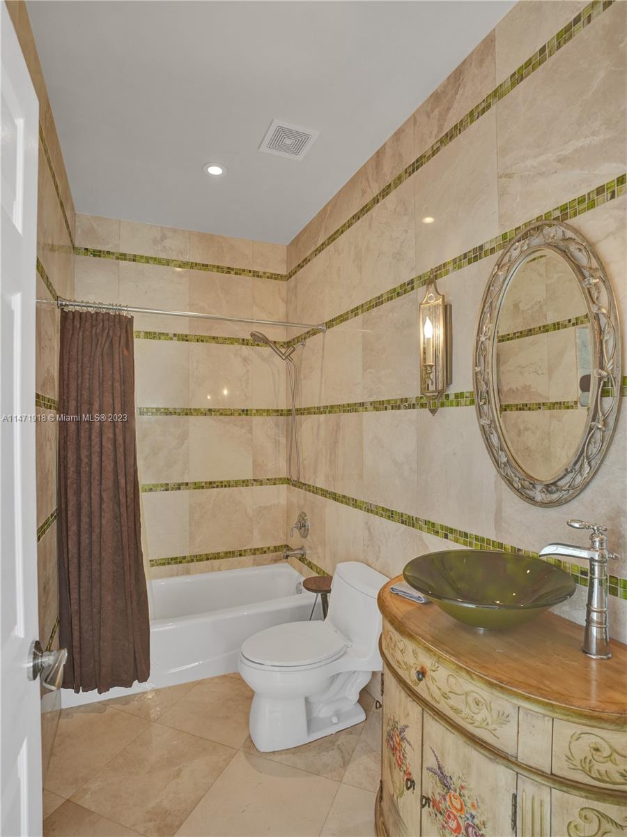 2662 Riviera Manor Weston, FL 33332 - Photo 54 of 68 Gallery Image 54