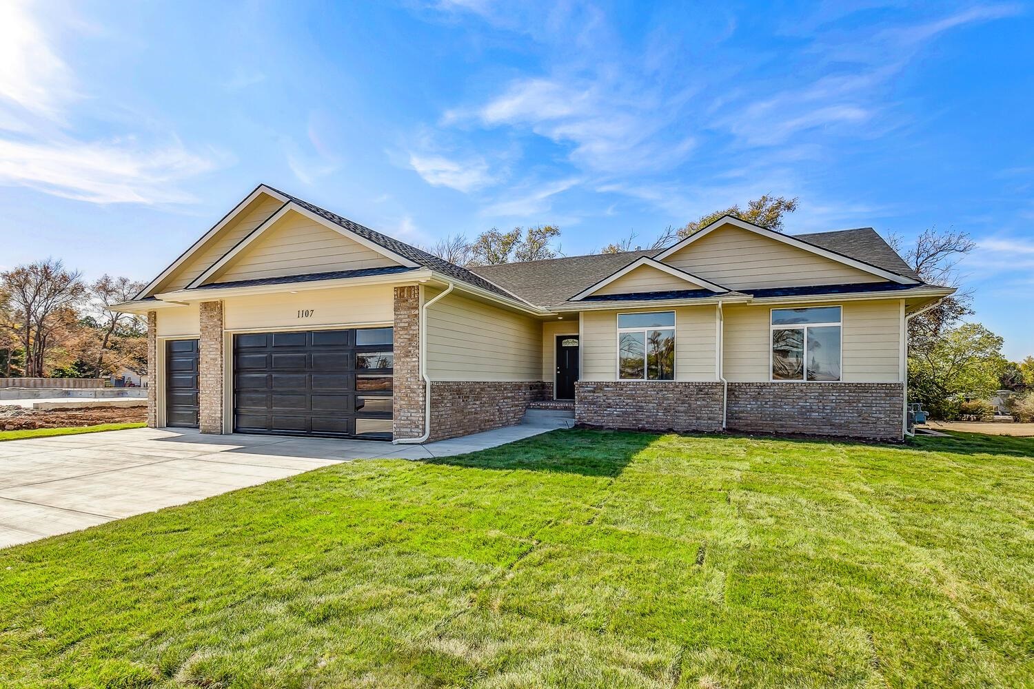 1107 Sontag Street Derby, KS 67037 - Photo 2 of 36