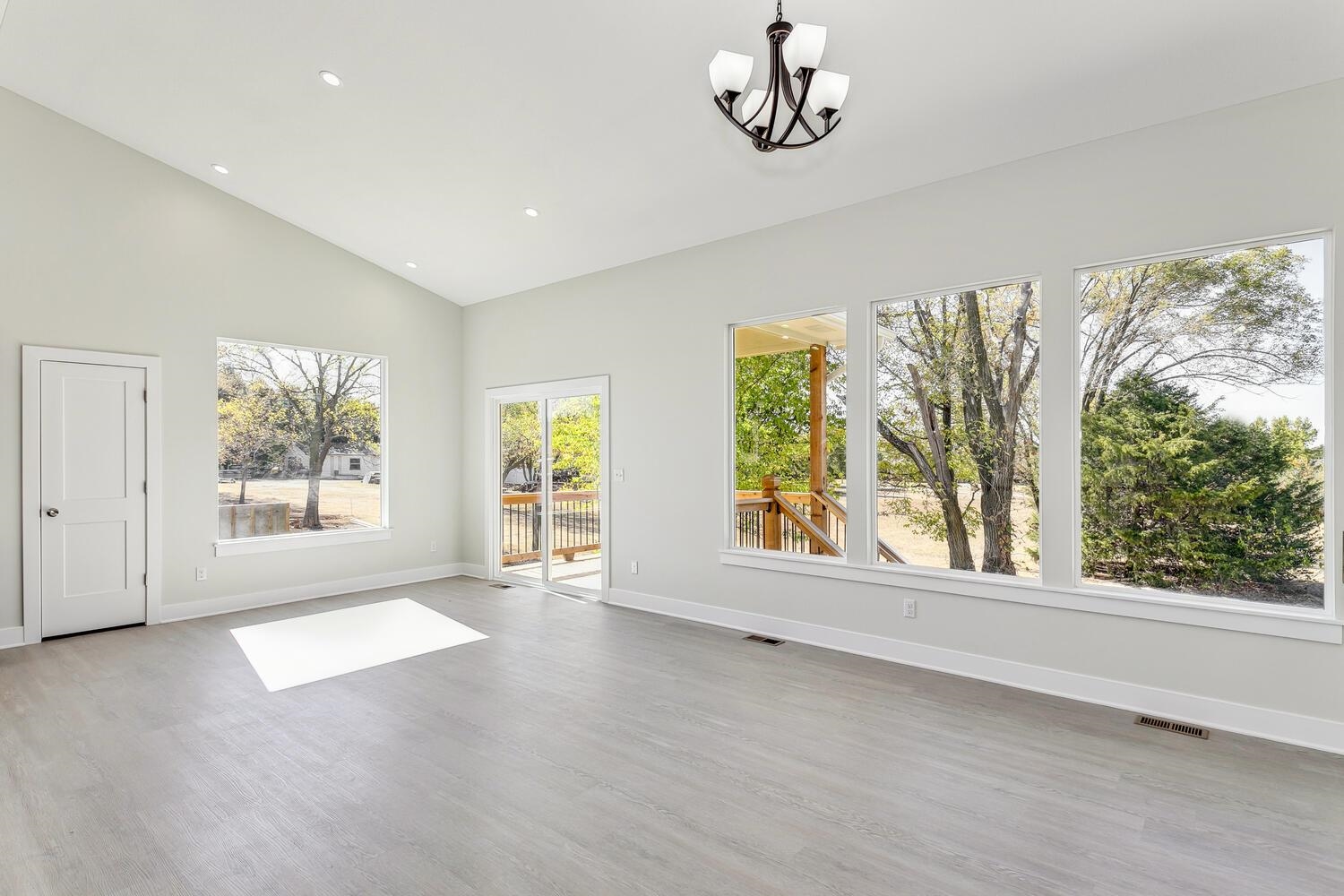 1107 Sontag Street Derby, KS 67037 - Photo 4 of 36