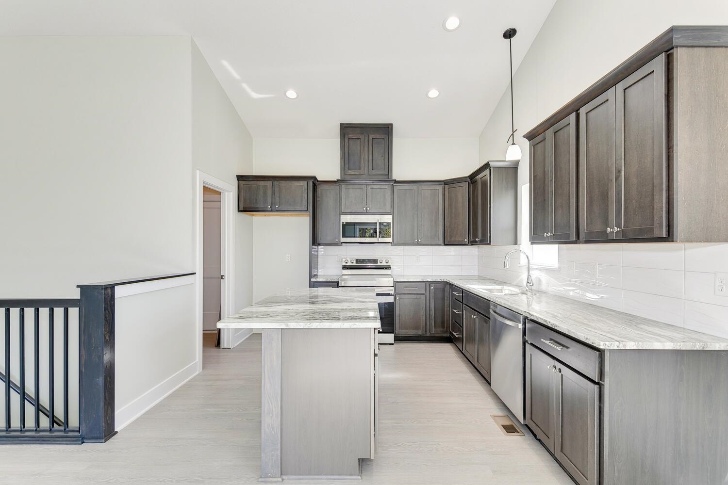 1107 Sontag Street Derby, KS 67037 - Photo 9 of 36