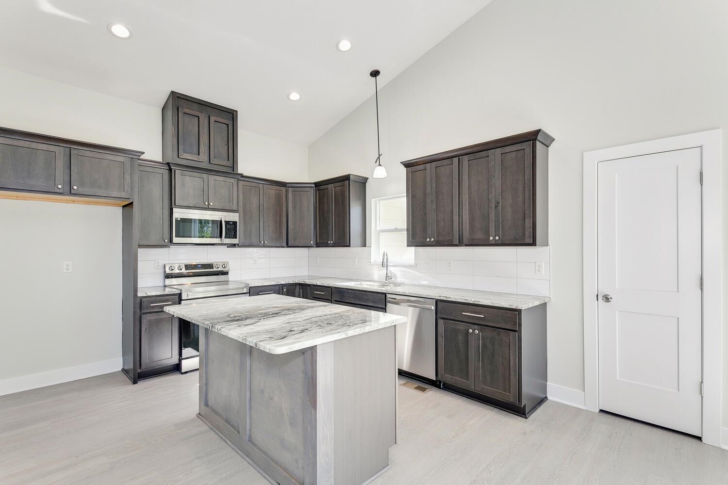 1107 Sontag Street Derby, KS 67037 - Photo 10 of 36