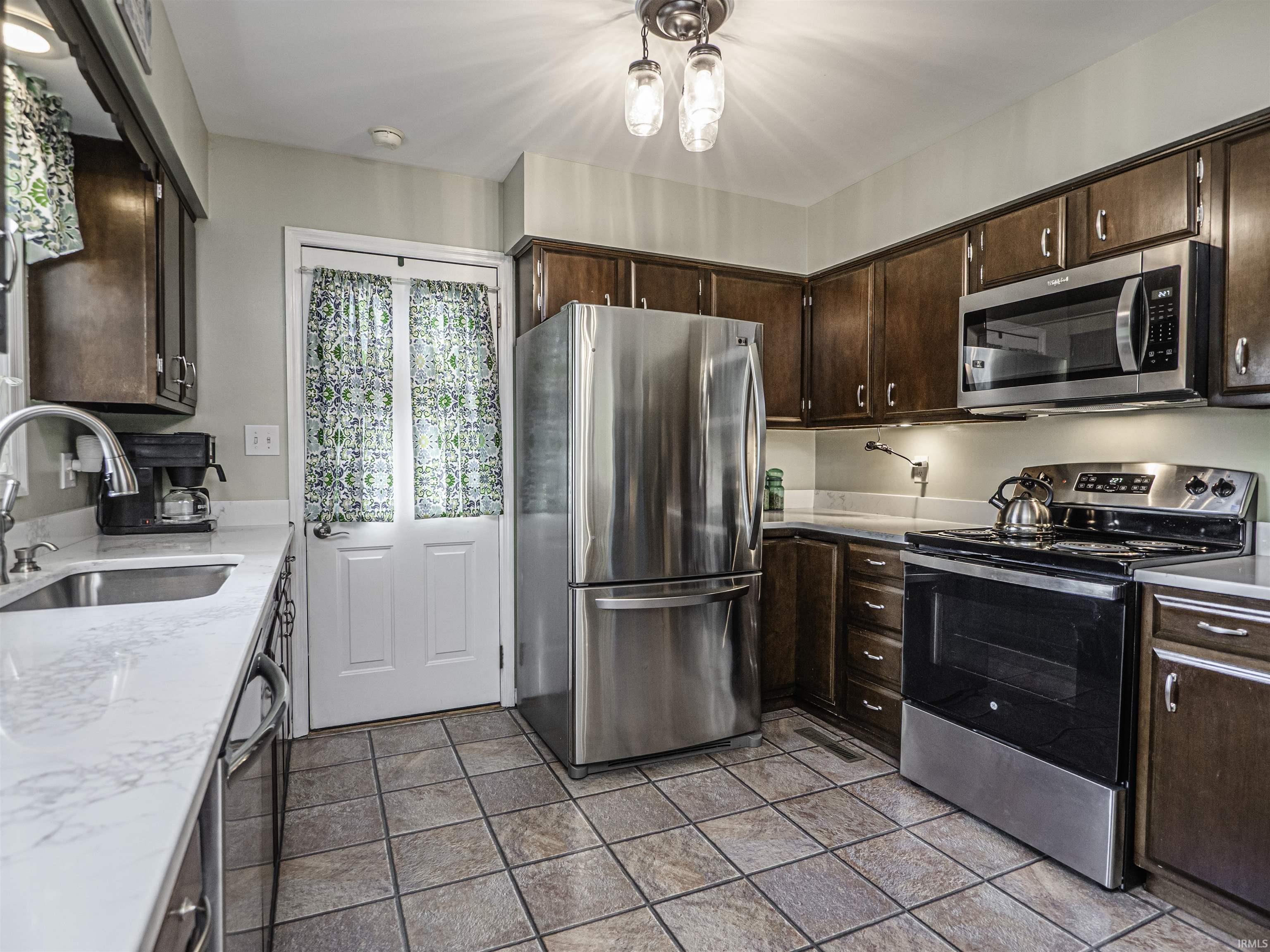 2633 East Degonia Road Boonville, IN 47601 - Photo 11 of 35