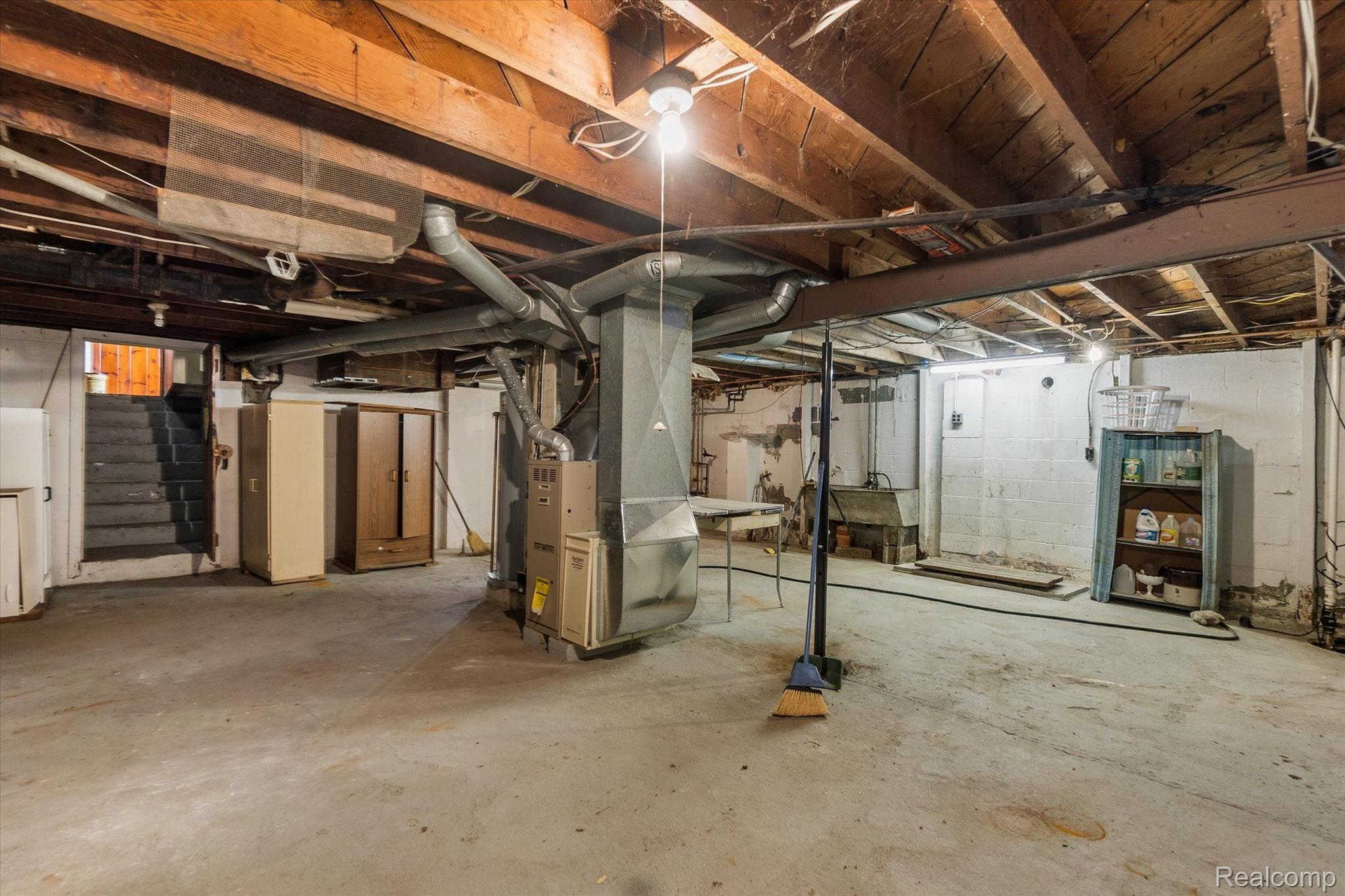 3228 West Pierson Road Flint, MI 48504 - Photo 24 of 31 Gallery Image 24