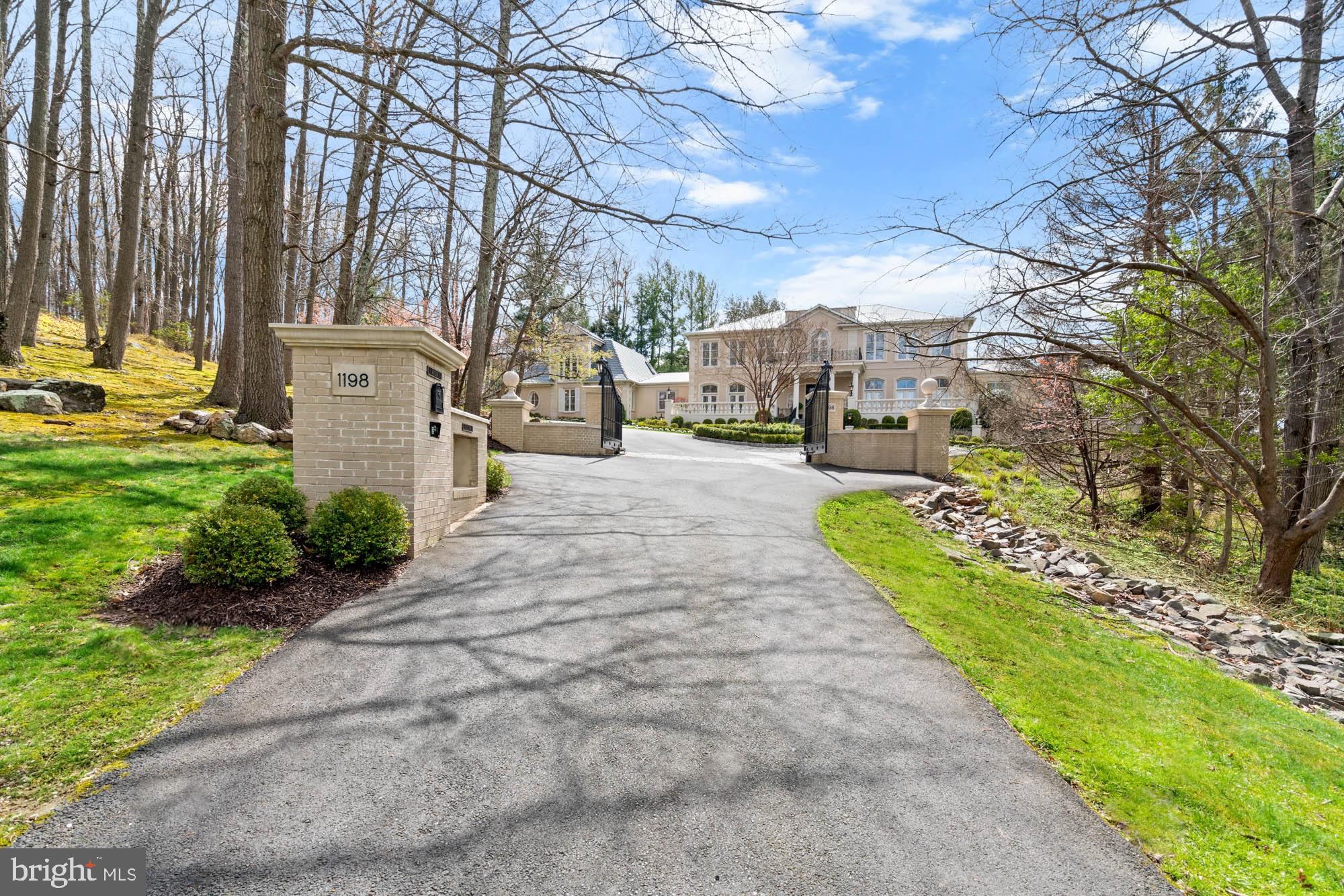 1198 Windrock Drive McLean, VA 22102 - Photo 2 of 83 Gated Entrance with Delivery Drop Off