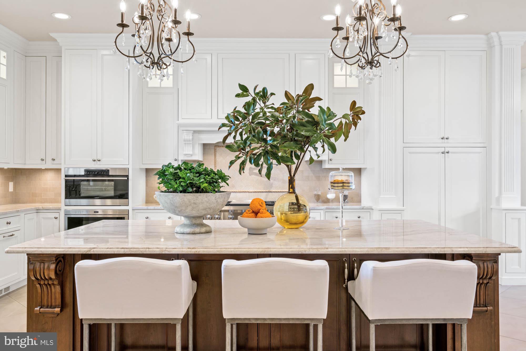 1198 Windrock Drive McLean, VA 22102 - Photo 33 of 83 Counter Top Dining