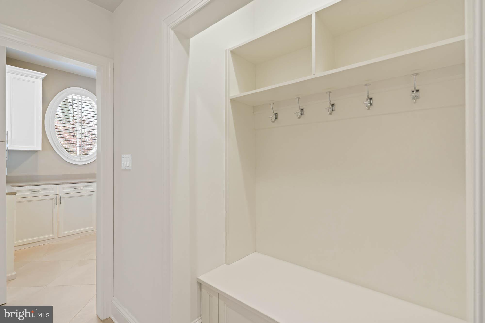 1198 Windrock Drive McLean, VA 22102 - Photo 48 of 83 a bathroom with a sink and a mirror