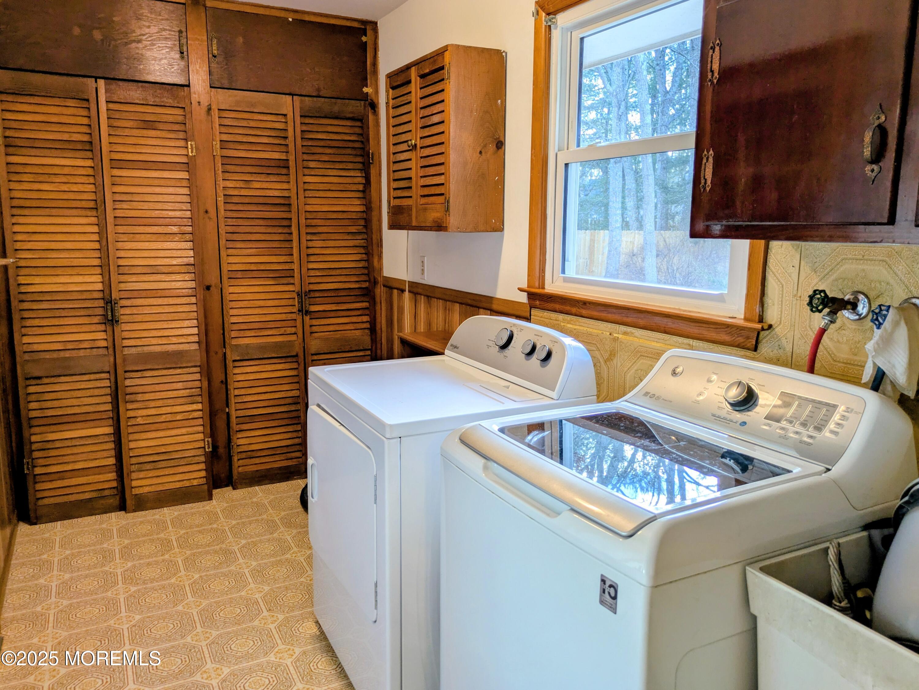 217 Wells Mill Road Waretown, NJ 08758 - Photo 9 of 14 PXL_20251230_153943807.MP~2 (2)