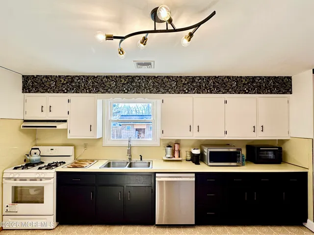 $449,000 | 217 Wells Mill Road, Waretown, NJ 08758