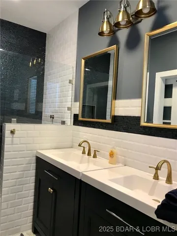 $3,390,000 | 32951 Green Hills Road, Gravois Mills, MO 65037