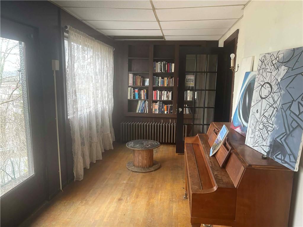 2008 Locust Street Pittsburgh, PA 15218 - Photo 9 of 9 a view of a livingroom with furniture