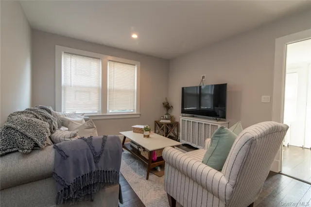 $3,000 | 47 Henry Street, Kings Park, NY 11754