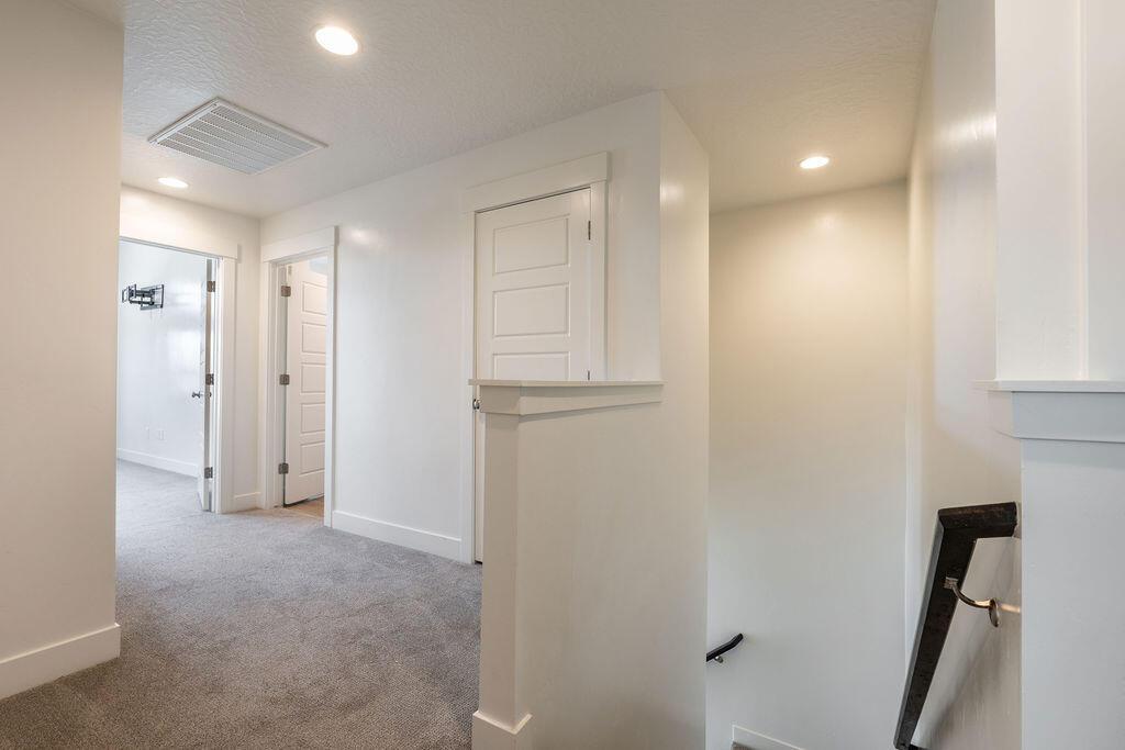5920 Legolas Lane St. George, UT 84790 - Photo 16 of 36 17-Upstairs Loft