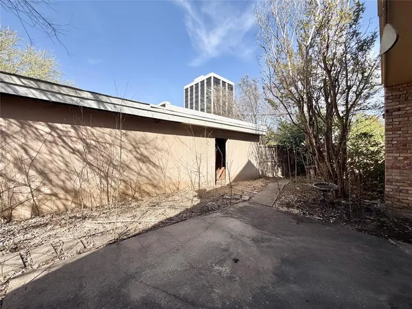 $100,000 | 7947 Habersham Lane, Dallas, TX 75248