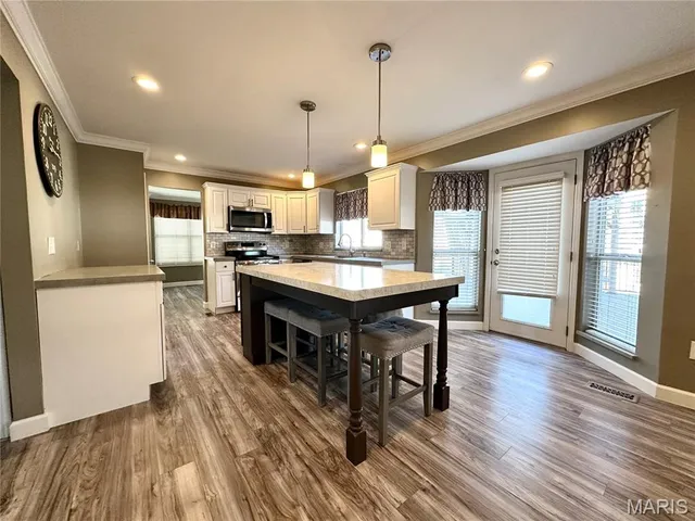 $449,900 | 7139 Basswood Drive, O'Fallon, MO 63368