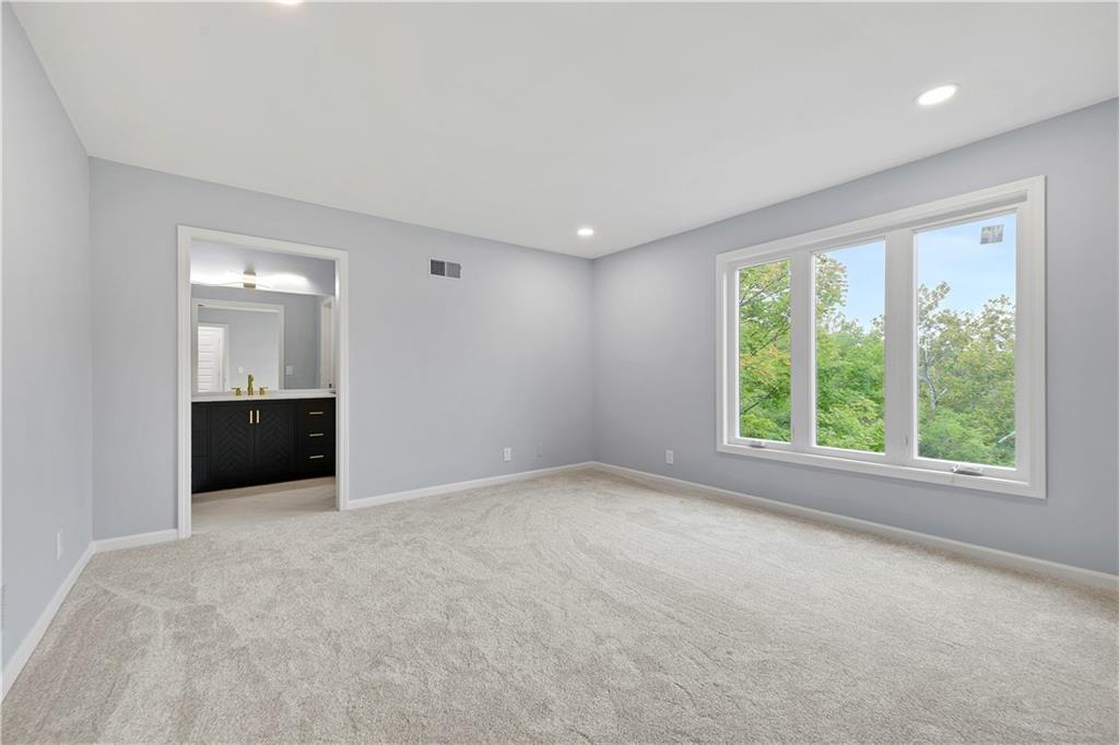 12650 Sherwood Drive Leawood, KS 66209 - Photo 32 of 50