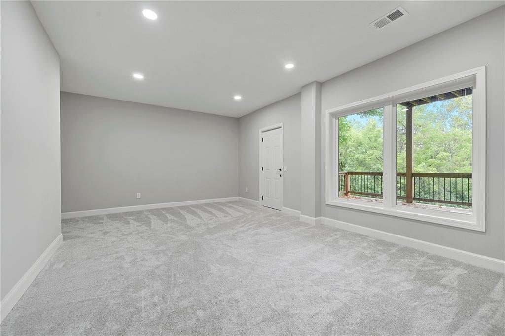 12650 Sherwood Drive Leawood, KS 66209 - Photo 40 of 50