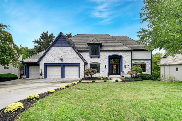 $1,299,000 | 12650 Sherwood Drive, Leawood, KS 66209