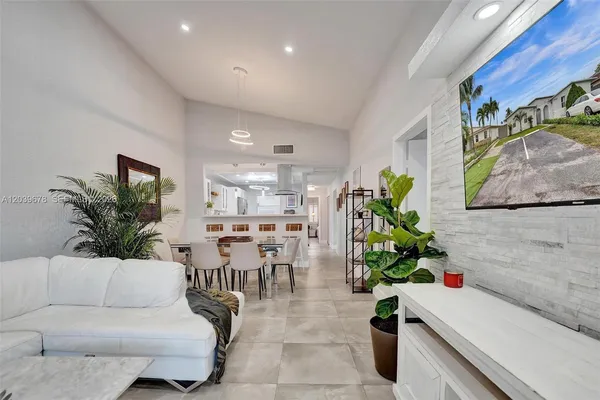 $530,000 | 5535 Southwest 24th Avenue, Dania Beach, FL 33312