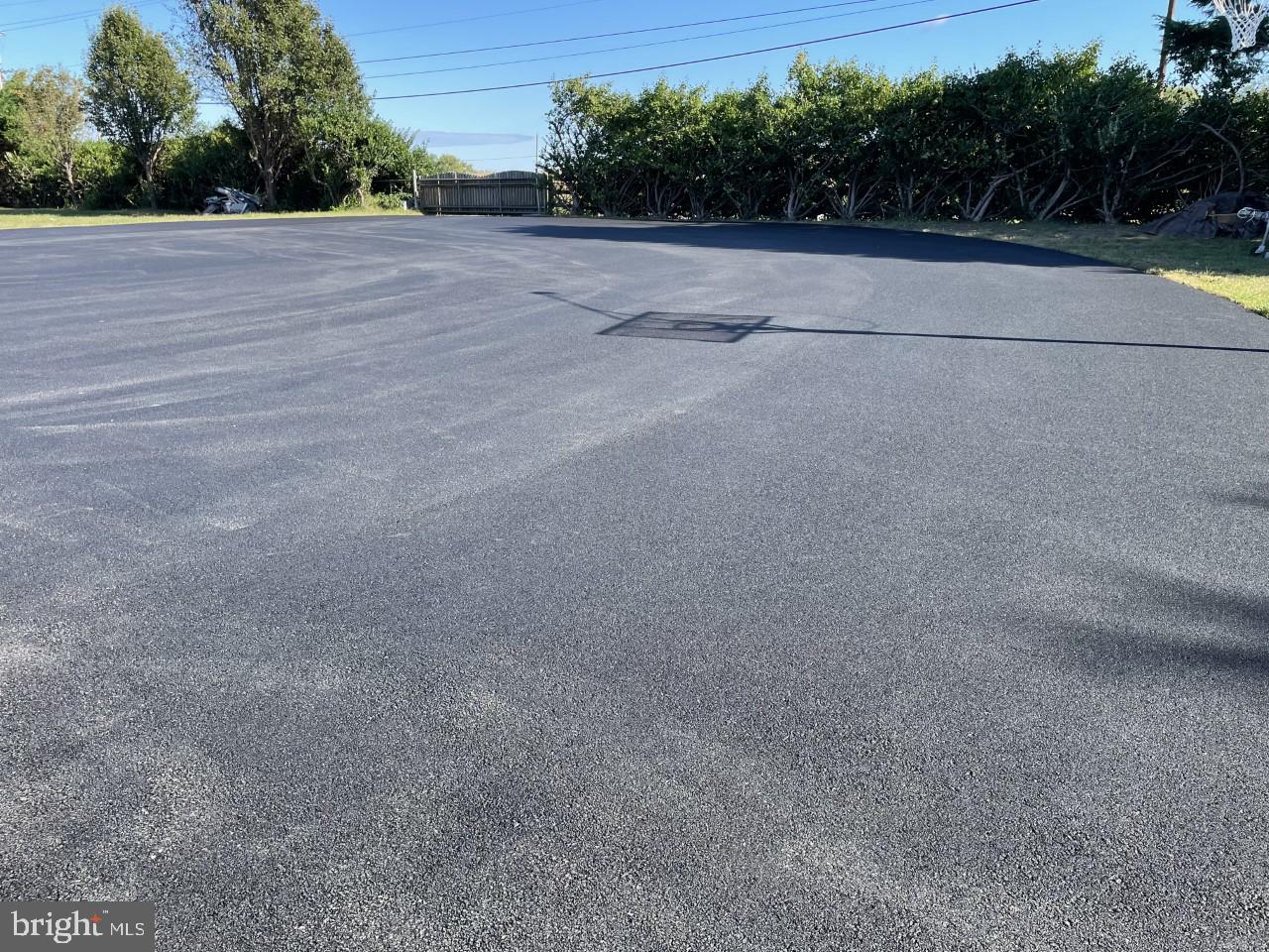 1213 Old Love Point Road Stevensville, MD 21666 - Photo 22 of 31 Driveway/Parking