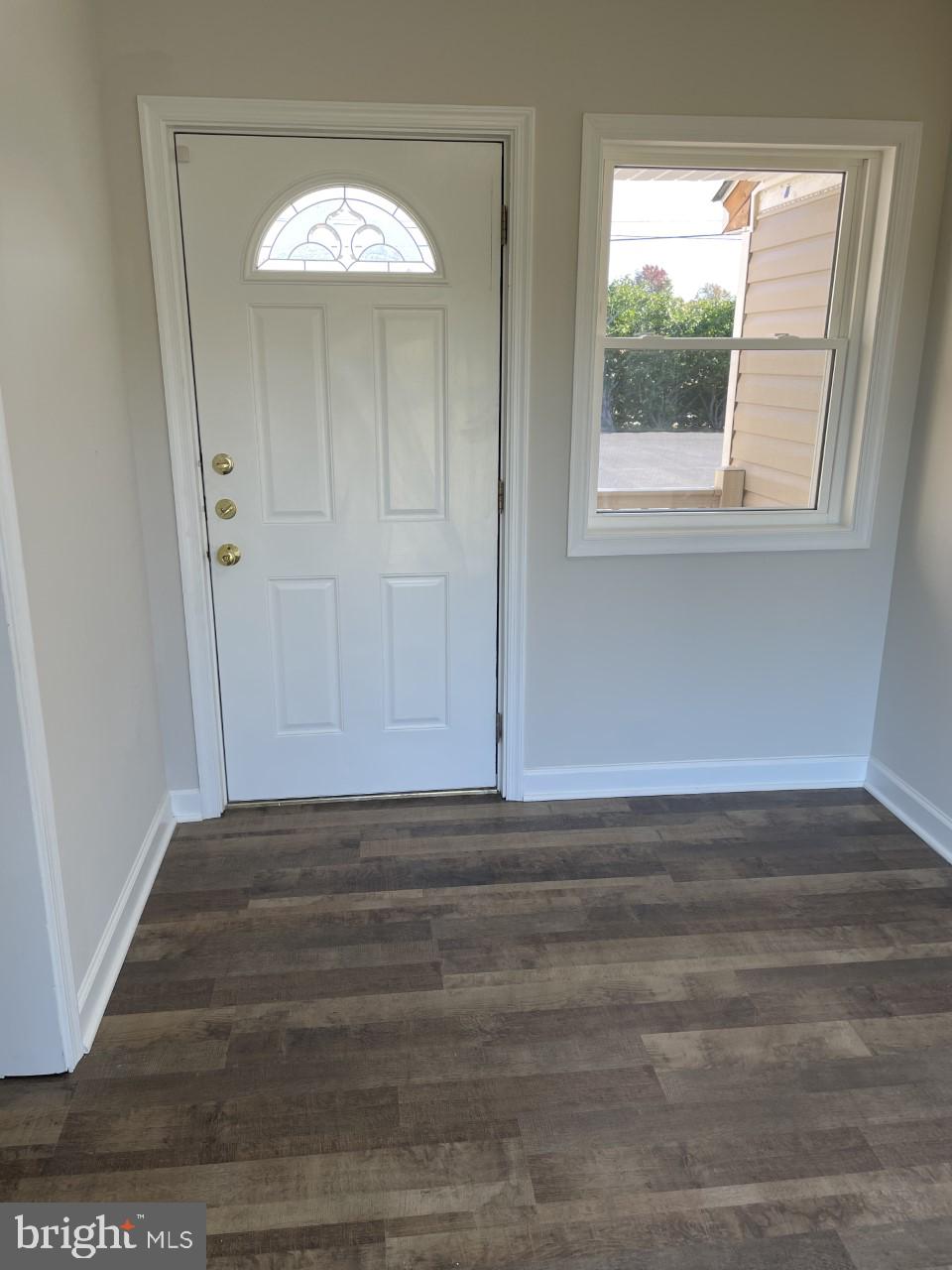 1213 Old Love Point Road Stevensville, MD 21666 - Photo 24 of 31 Foyer/Mud Room
