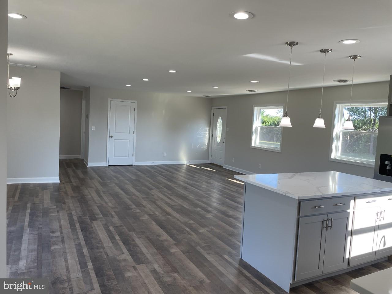 1213 Old Love Point Road Stevensville, MD 21666 - Photo 3 of 31 Living Room/Kitchen