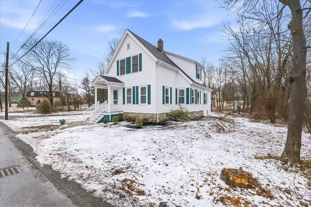 $599,000 | 135 Bank Street, Abington, MA 02351