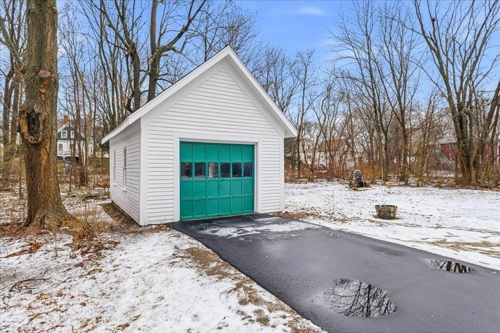 135 Bank Street Abington, MA 02351 - Photo 5 of 34