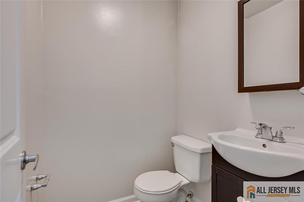 3406 Hana Road Edison, NJ 08817 - Photo 10 of 61