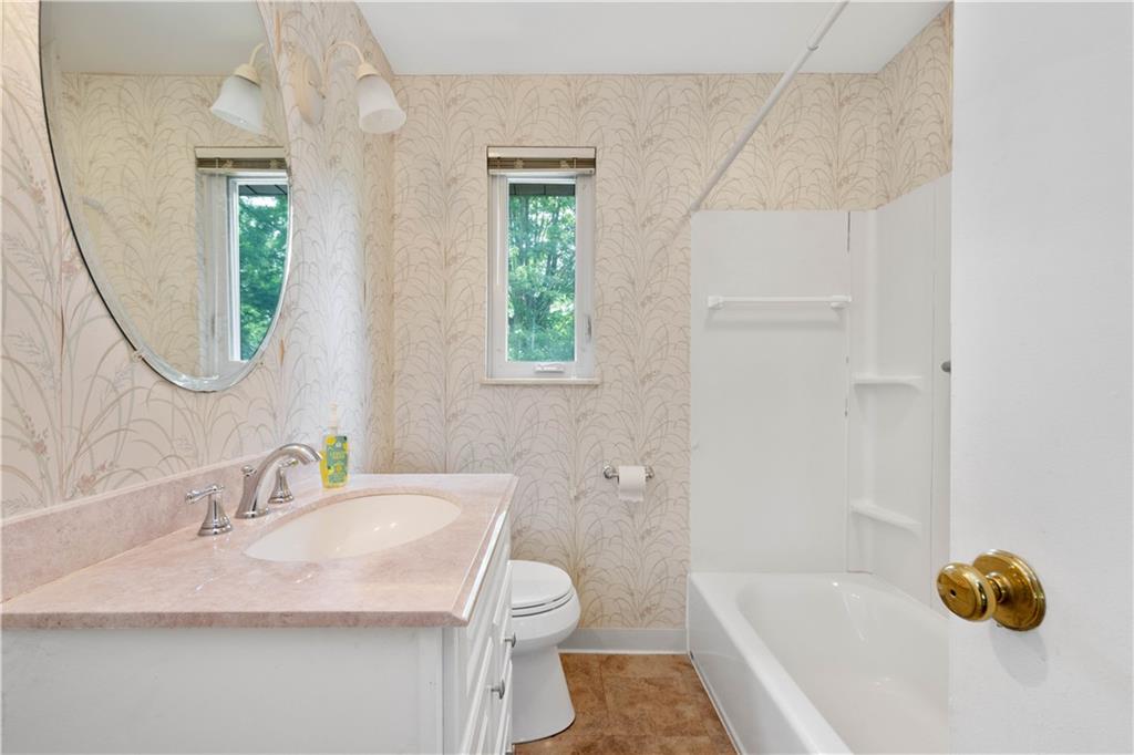 3229 Arapahoe Road Pittsburgh, PA 15241 - Photo 19 of 32