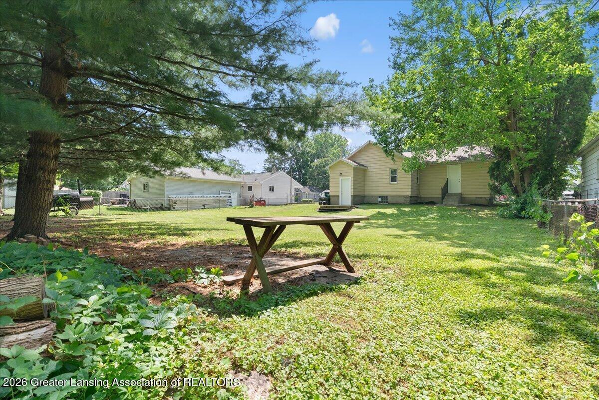 6041 Hilliard Road Lansing, MI 48911 - Photo 24 of 26 28-Media Jett - 30