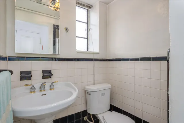 $799,999 | 1774 Pitman Avenue | Wakefield