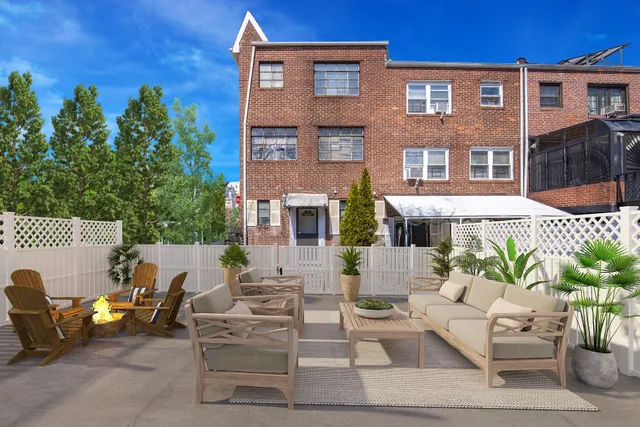 $799,999 | 1774 Pitman Avenue | Wakefield