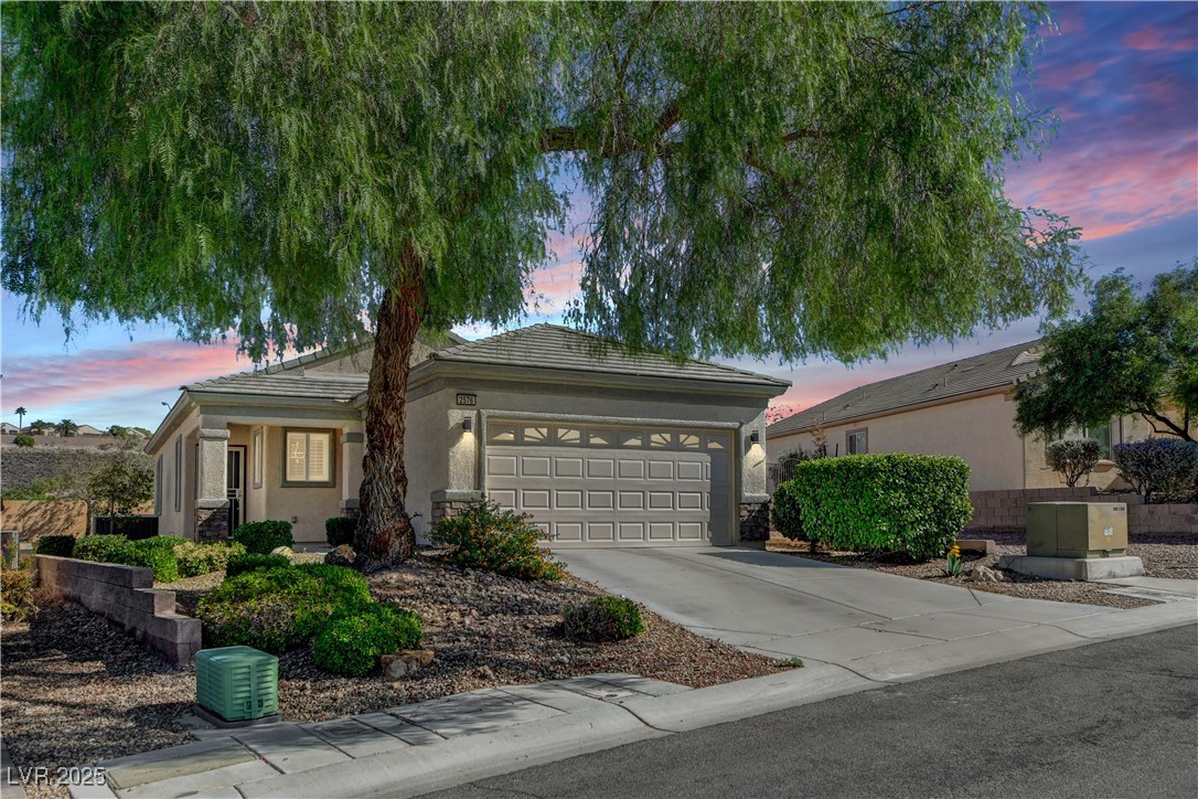2576 Binary Stars Street Henderson, NV 89044 - Photo 2 of 61