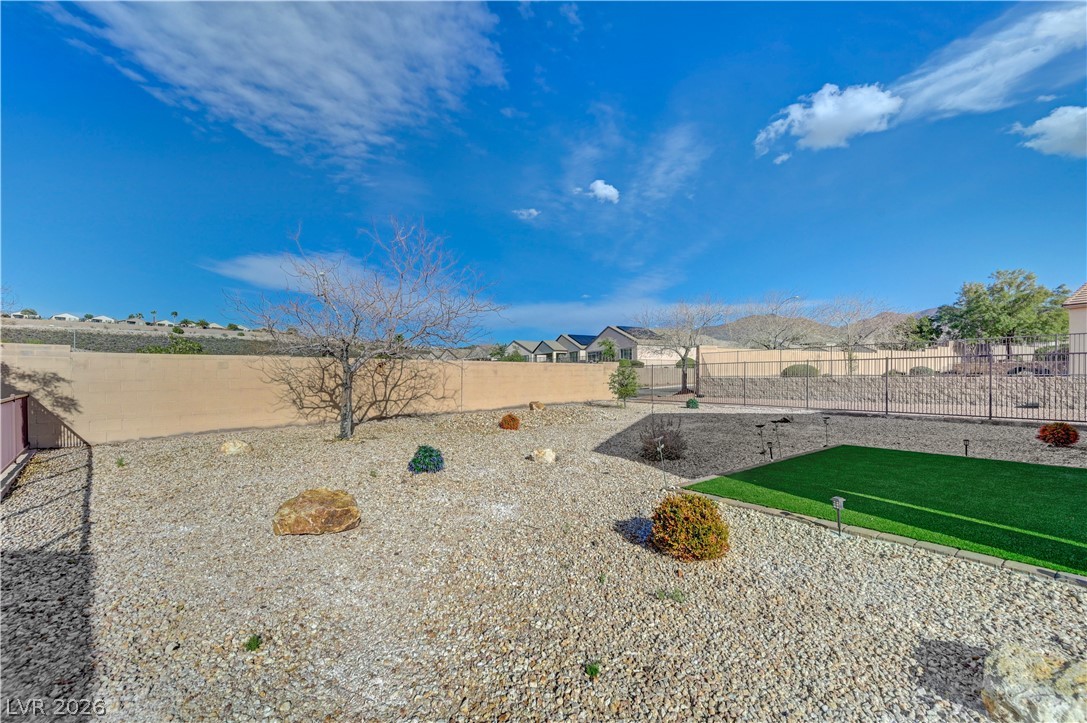 2576 Binary Stars Street Henderson, NV 89044 - Photo 31 of 61