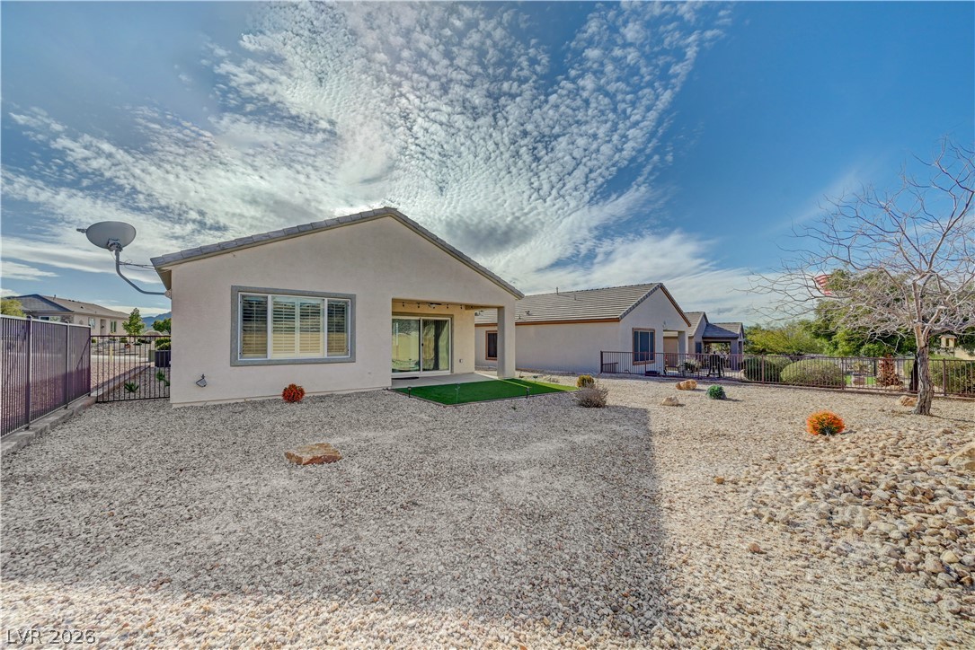 2576 Binary Stars Street Henderson, NV 89044 - Photo 4 of 61