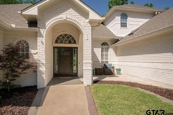 $725,000 | 5703 Spring Creek Drive, Tyler, TX 75703