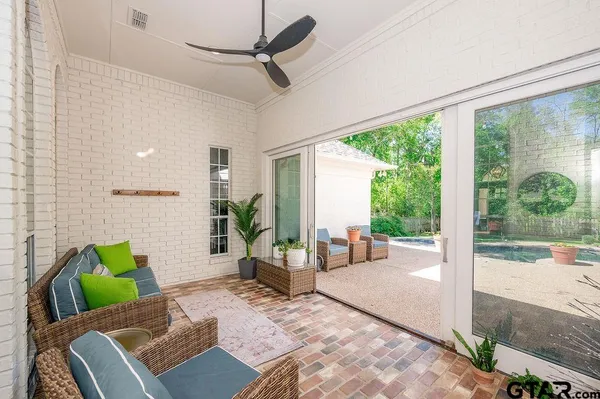 $725,000 | 5703 Spring Creek Drive, Tyler, TX 75703