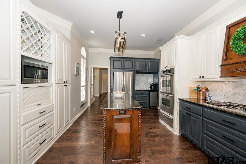 5703 Spring Creek Drive Tyler, TX 75703 - Photo 7 of 48