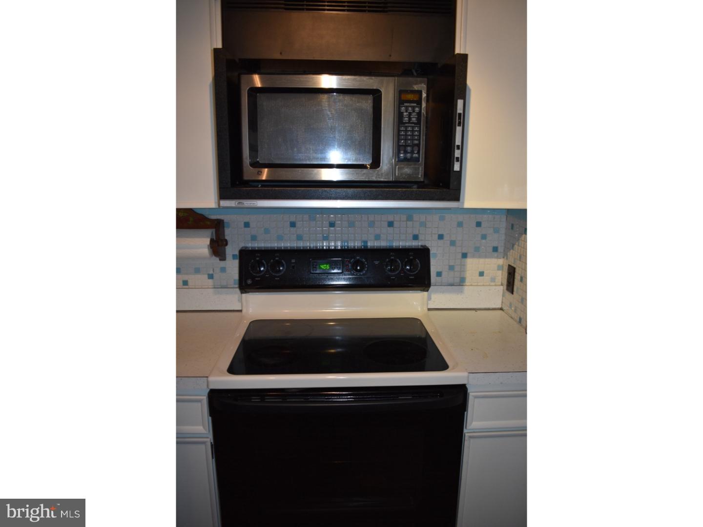 815 Chatham Road Fairless Hills, PA 19030 - Photo 18 of 23 Kitchen