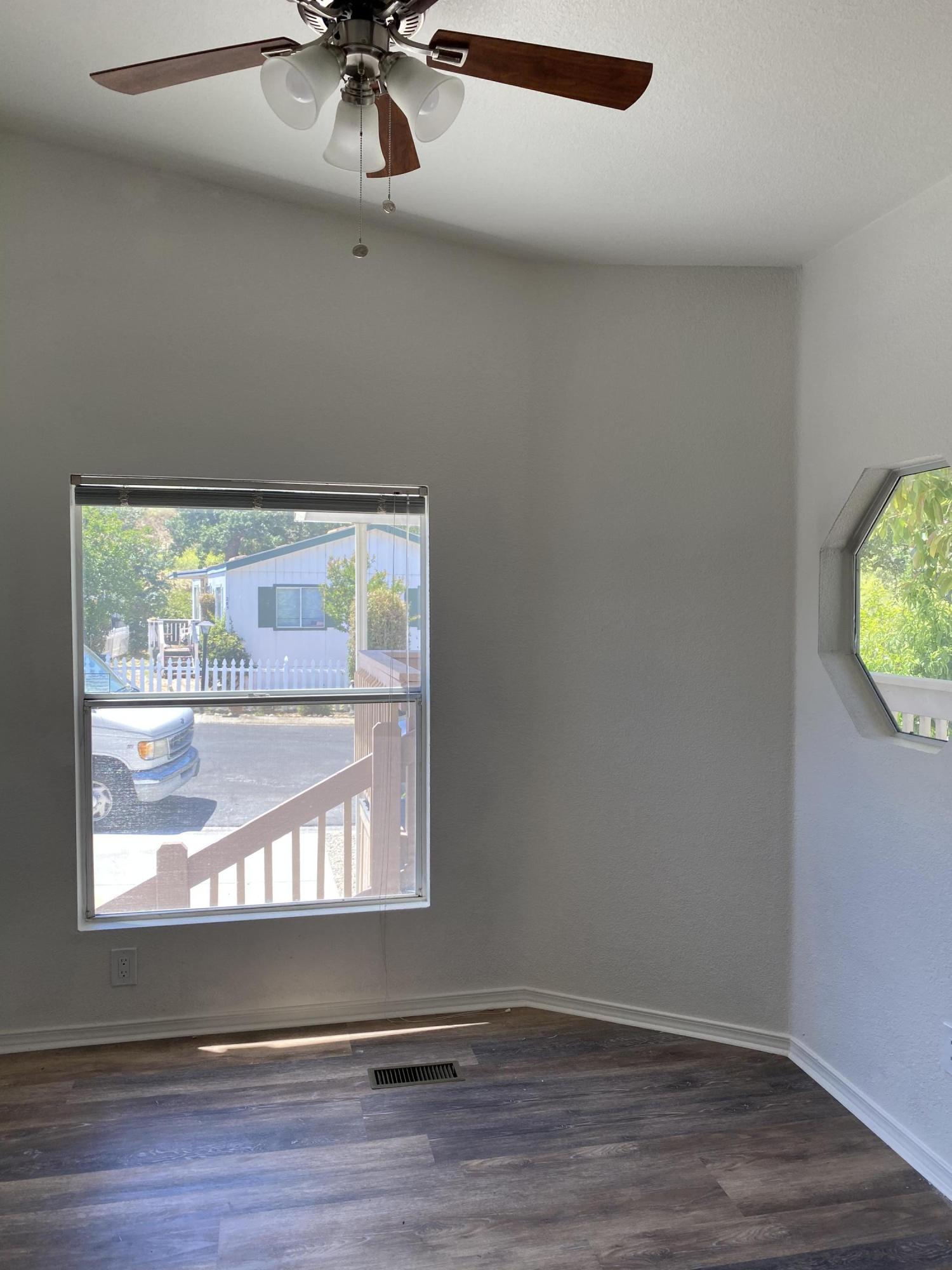 1550 Rory Lane, Unit 263 Simi Valley, CA 93063 - Photo 15 of 31 49422989-BA94-4945-8168-63203D242B7C