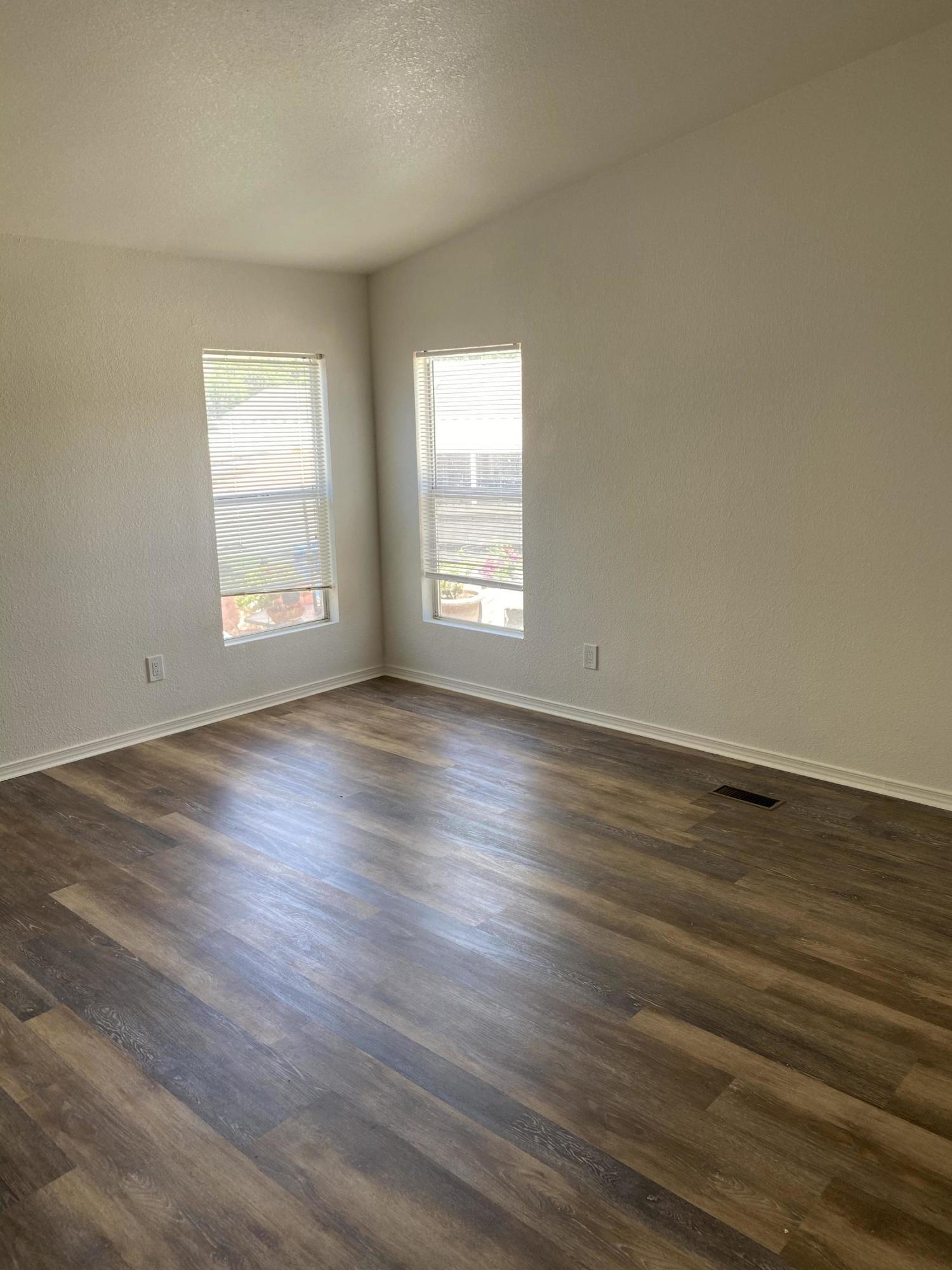 1550 Rory Lane, Unit 263 Simi Valley, CA 93063 - Photo 18 of 31 11EBCE69-E59E-49A9-875E-A47ABDED391F