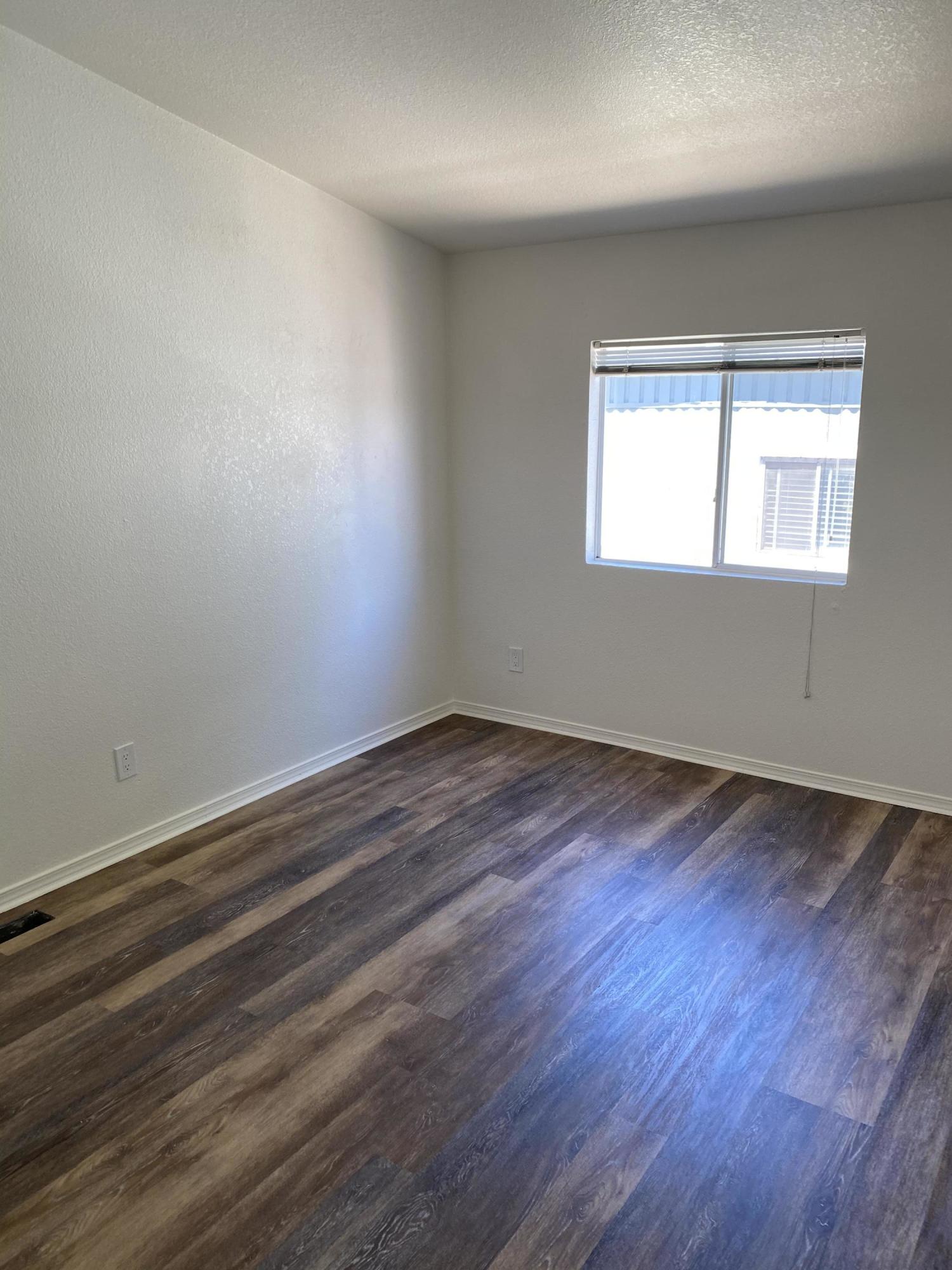 1550 Rory Lane, Unit 263 Simi Valley, CA 93063 - Photo 21 of 31 32E1F619-CDB8-485D-9E8B-4EEFE6624BF6