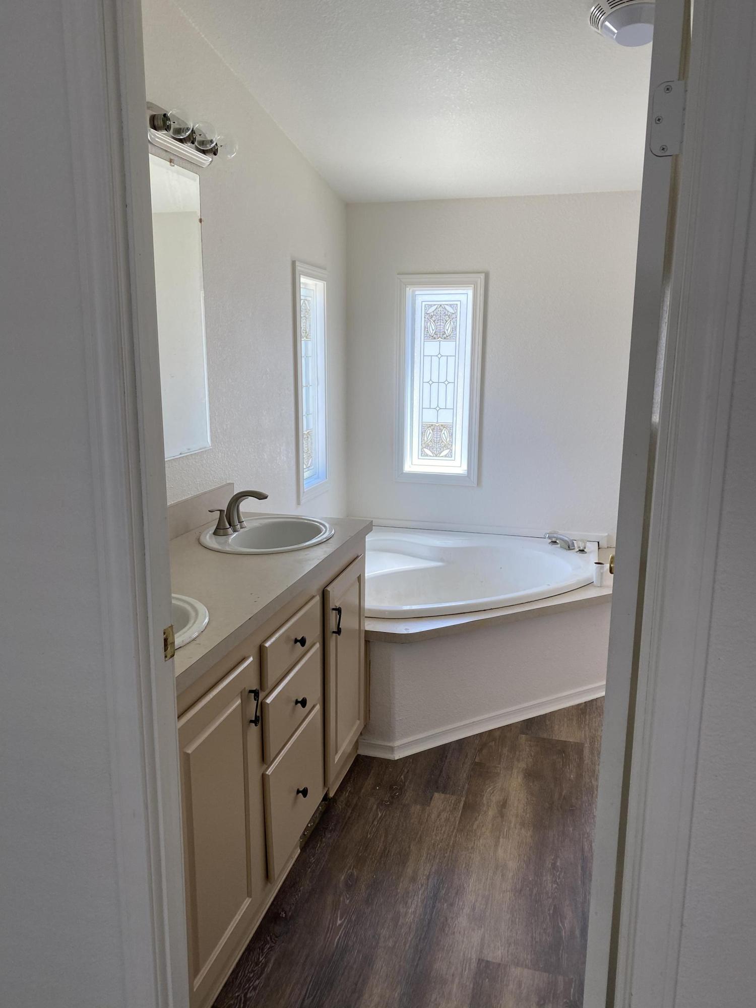 1550 Rory Lane, Unit 263 Simi Valley, CA 93063 - Photo 22 of 31 DA64A9B2-E35F-4350-BE00-E666570B349C