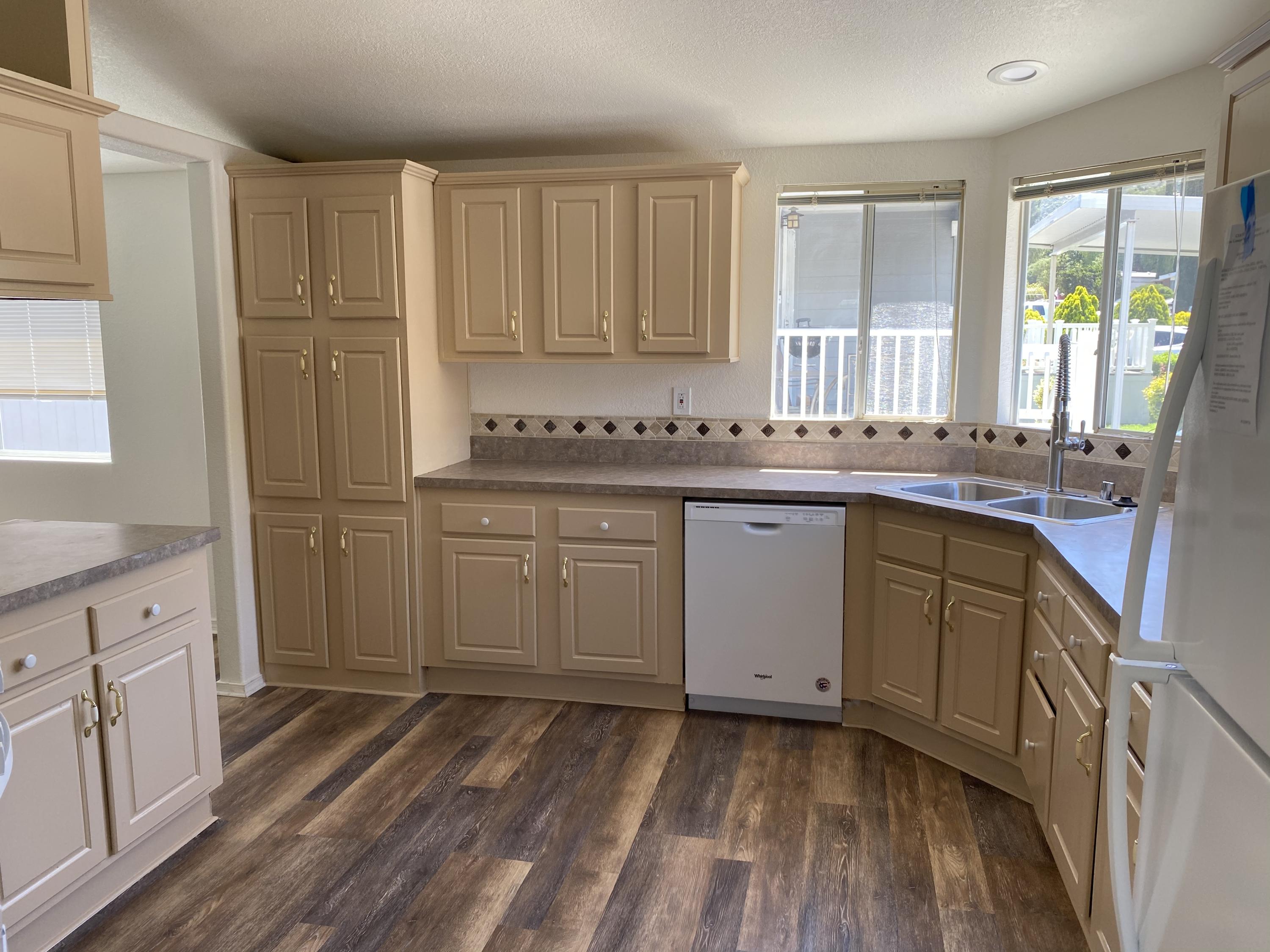 1550 Rory Lane, Unit 263 Simi Valley, CA 93063 - Photo 8 of 31 DB4A8DE4-A820-4948-88FE-F7EE8FC49F75